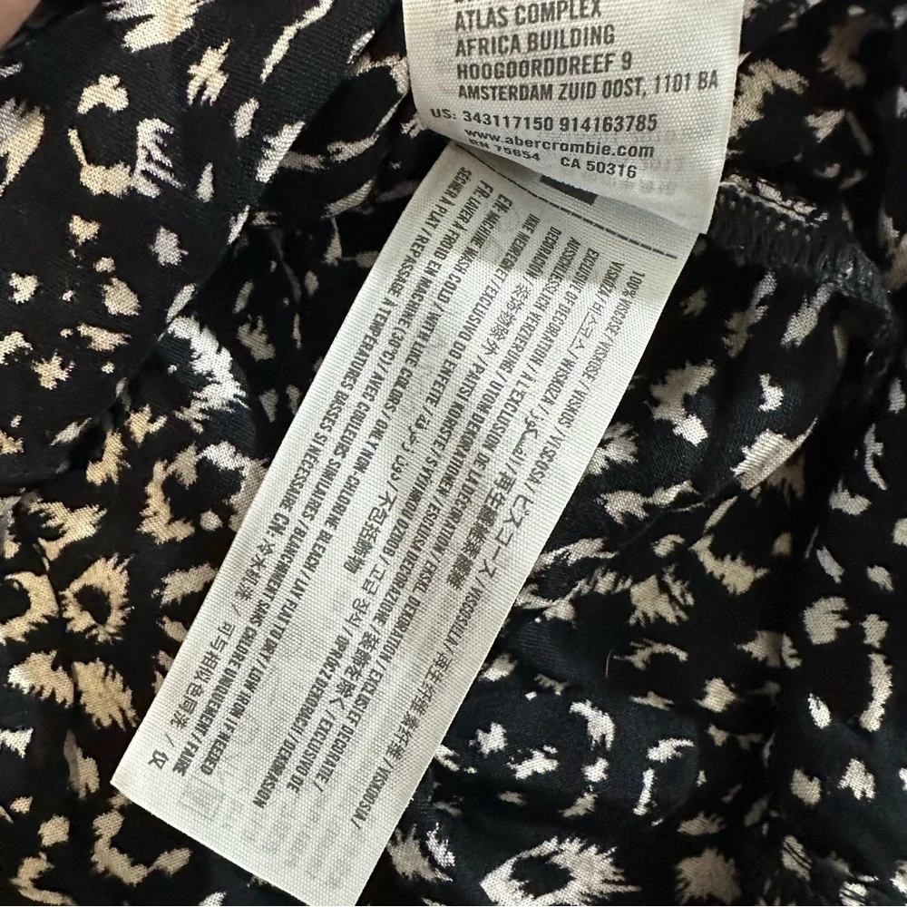 Hollister Leopard Print Mini Skirt XS - Picture 3 of 4